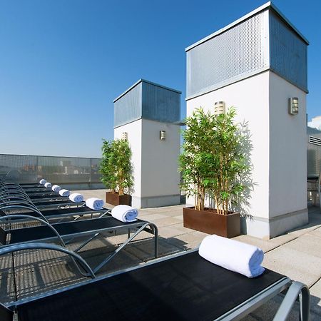 Neomagna Madrid Hotel Exterior photo