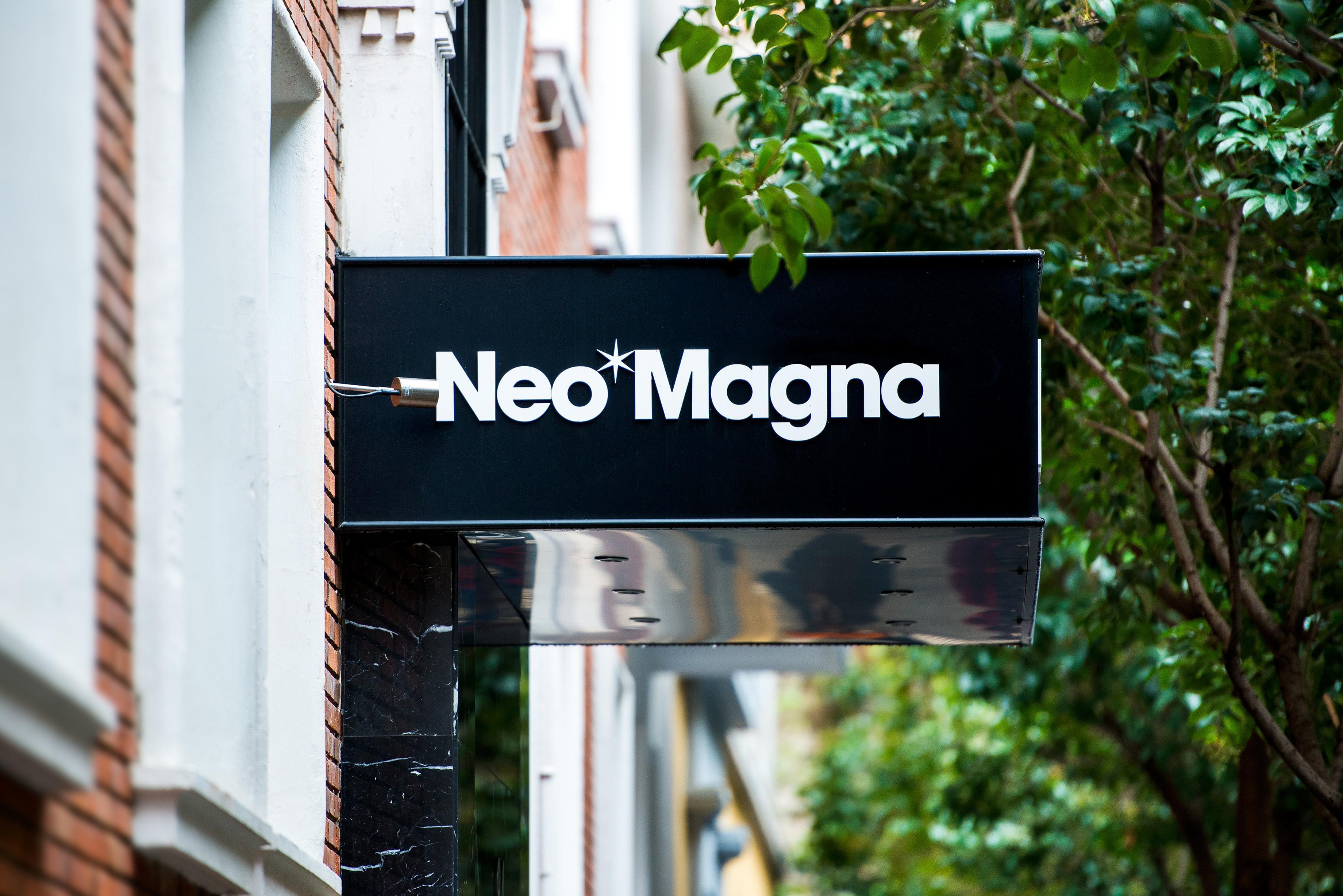 Neomagna Madrid Hotel Exterior photo