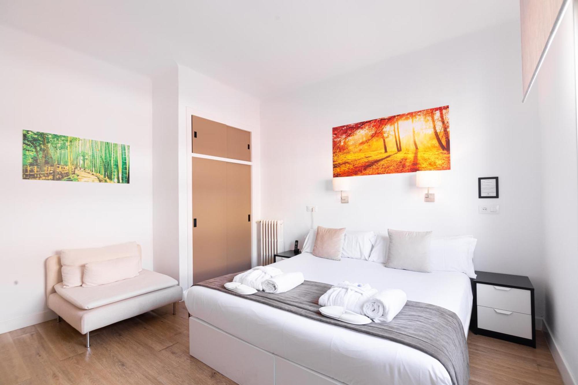 Neomagna Madrid Hotel Exterior photo